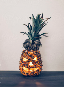 Pineapple Carving