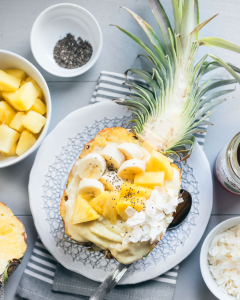 pineapple smoothie bowl