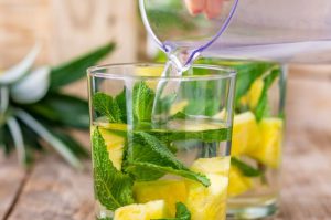 pineapple-mint-infused-water