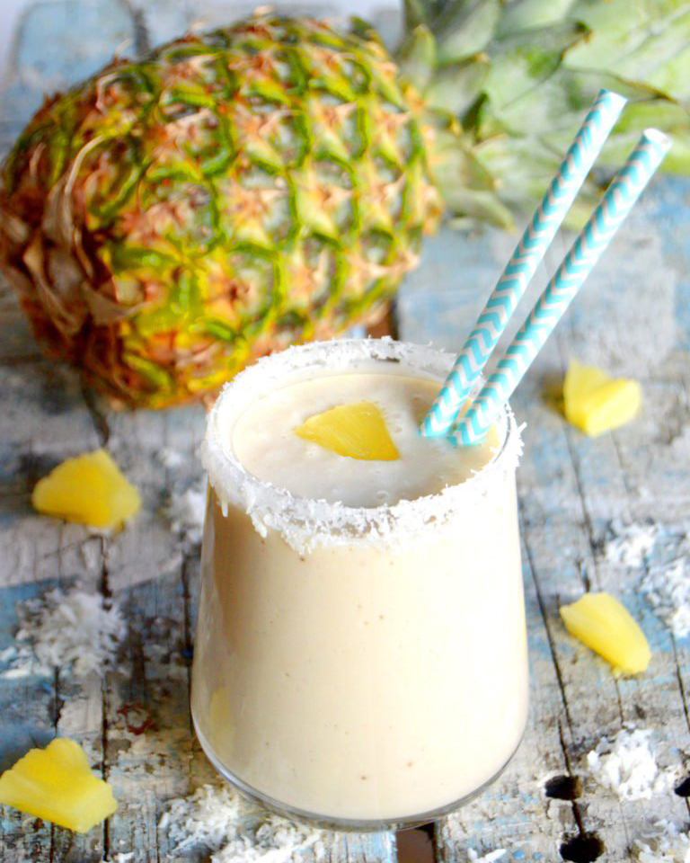 Tropical Pineapple Smoothie
