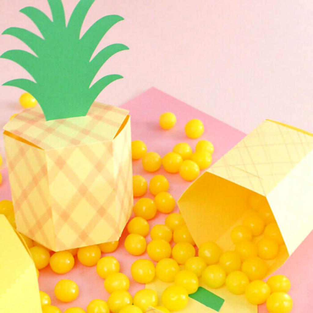 Valentine's Pineapple Box