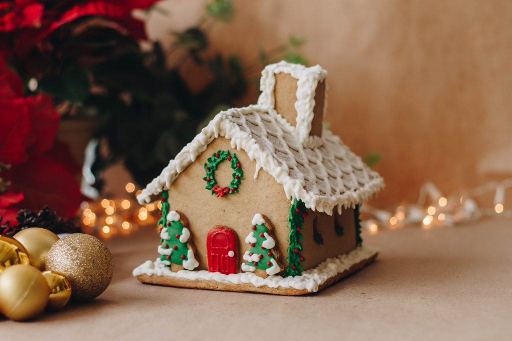 Gingerbread house to make for a Tropical Christmas Party