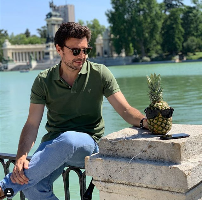 Nacho and Roly the Perfect Pineapple