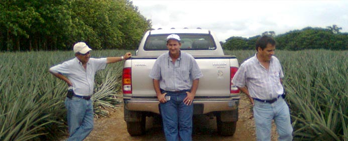 From left: Oscar Obando, Jorge Mora and Luis Retana.